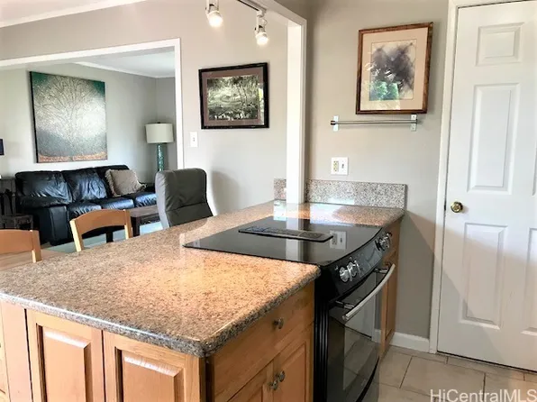 98-1391 Nola St APT F, Pearl City, HI 96782