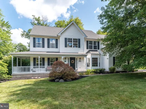 819 Fulton Ave, Lansdale, PA 19446