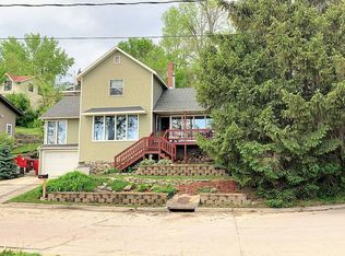 302 Jefferson St, Decorah, IA 52101