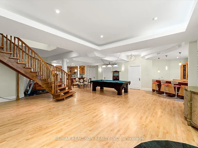 48 Arnold Ave — Photo 40