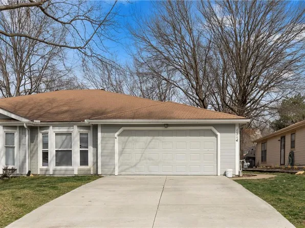 1514 E 123rd St, Olathe, KS 66061