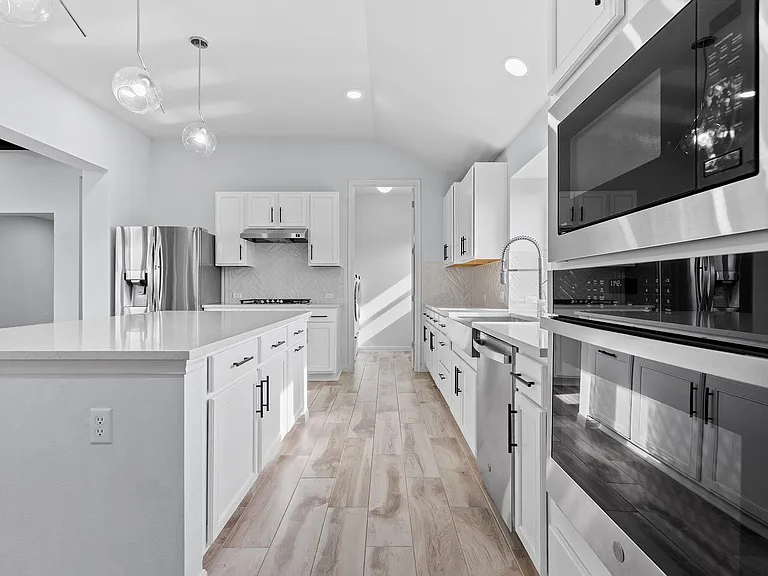 1801 Baleric Dr — Photo 14