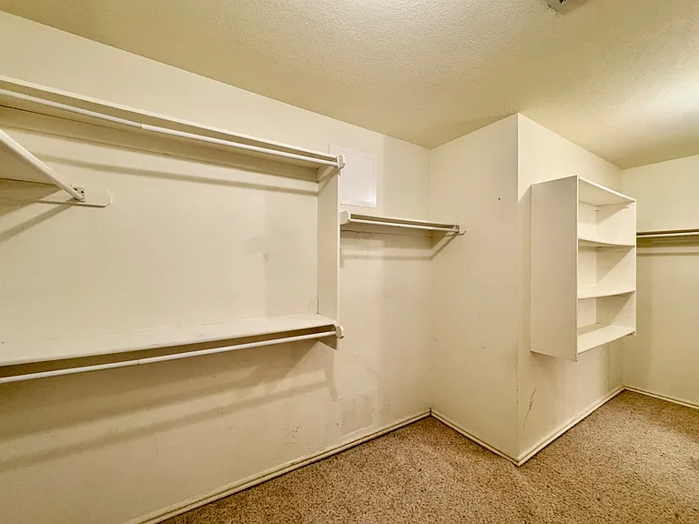 8221 Greer Way — Photo 25
