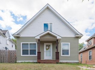 902 Selby Ave, Saint Paul, MN 55104