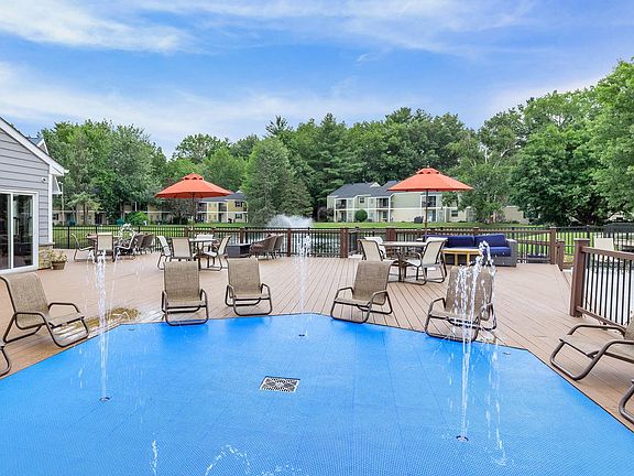 WELCOME HOME TO TWIN LAKES APARTMENTS