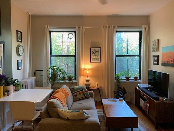 3rd image of 174 Amity St APT 3A