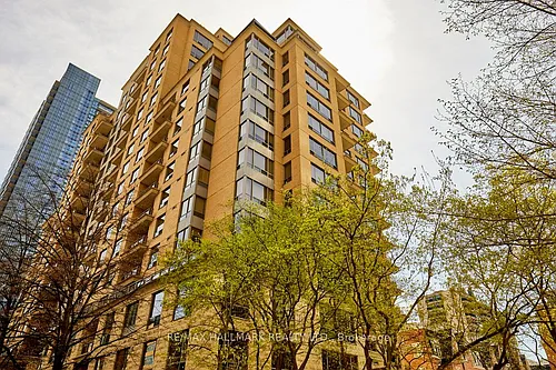 123 Eglinton Ave E Photo 1