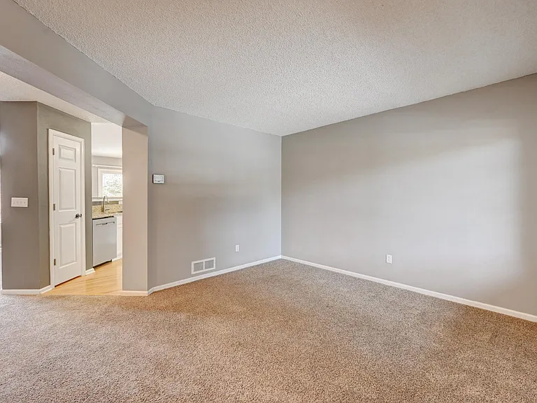 9725 Canberra Ct — Photo 3