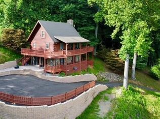 2281 Cascade Trl, Fancy Gap, VA 24328