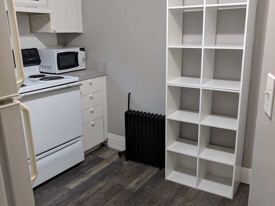 Kitchen - right side