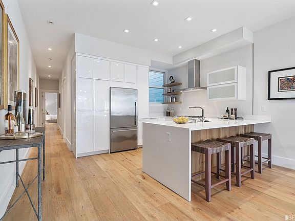 5th image of 3424A 19th St