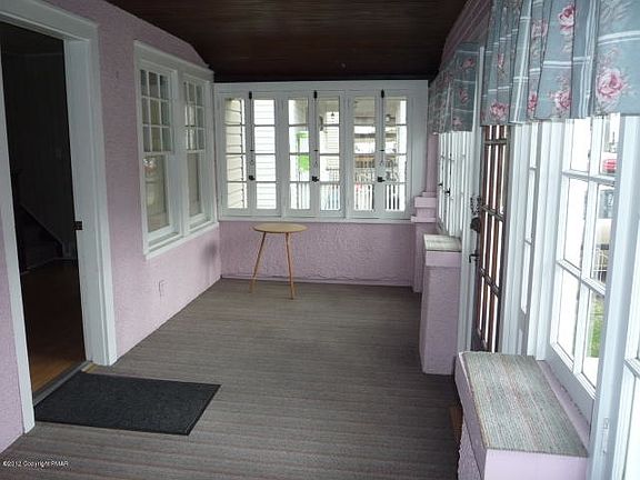 3 season room