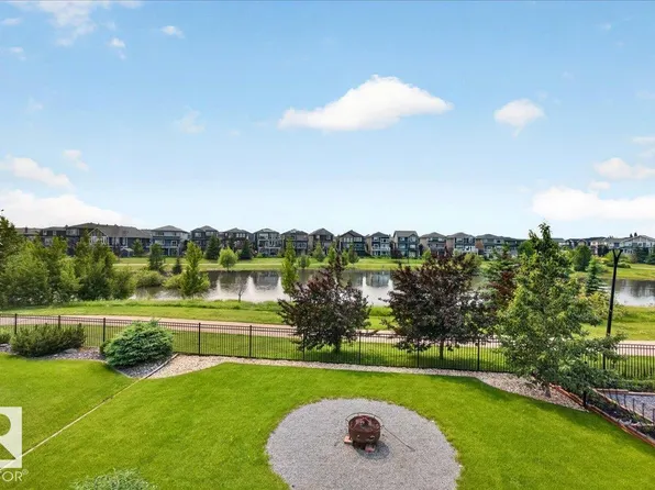 8508 218th St NW, Edmonton, AB T5T 4R9