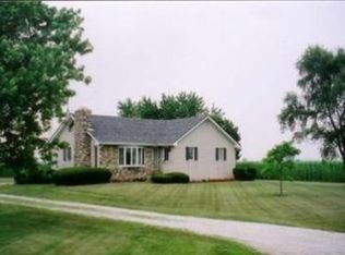 513 S Smoke Rd, Valparaiso, IN 46385