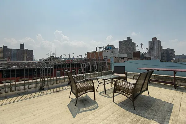 Rented by Corcoran | media 31