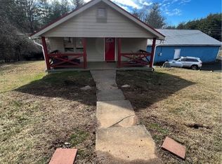 40 Mullin Hill Rd, Spruce Pine, NC 28777