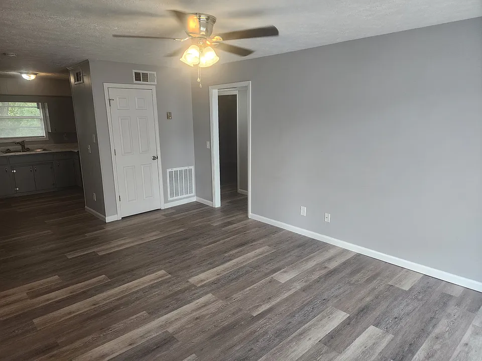 309 W Main St #1