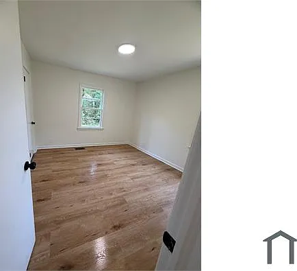 4614 Avenue I — Photo 10