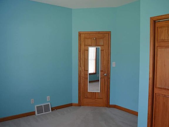 Bed room