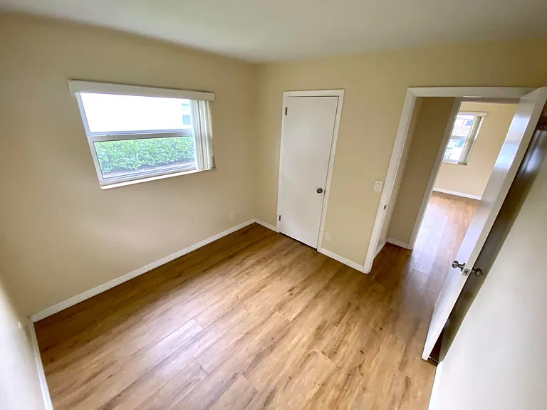 3541 Burma Ct #4 — Photo 8