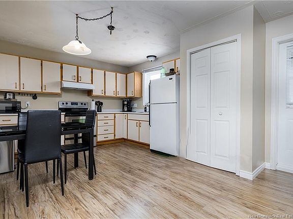 5th image of 41 Belair St #39