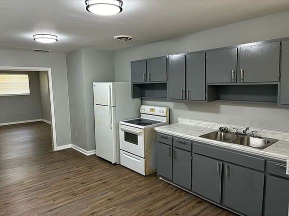 5th image of 7138 Conant Ave #1