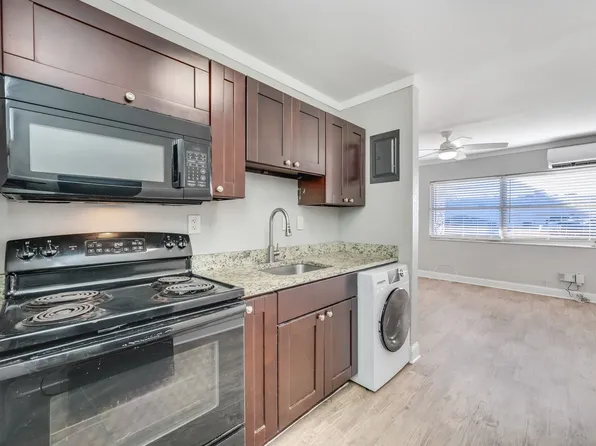 Charming Villas with Private Yard & Laundry in Palma Ceia