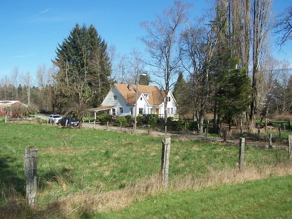 1st image of 1411 128th St E