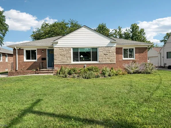 20320 Glendale Dr, Rocky River, OH 44116