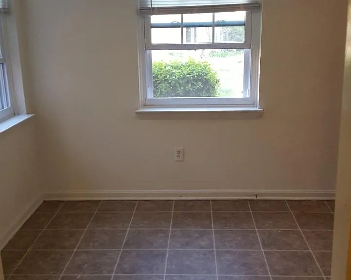 Hagel Cir — Photo 3