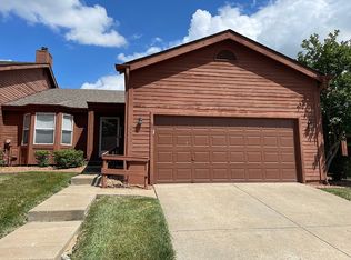 2093 Bayonne Dr, Saint Charles, MO 63303