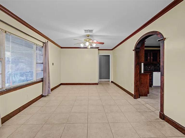 8565 Ridgepoint Dr — Photo 8