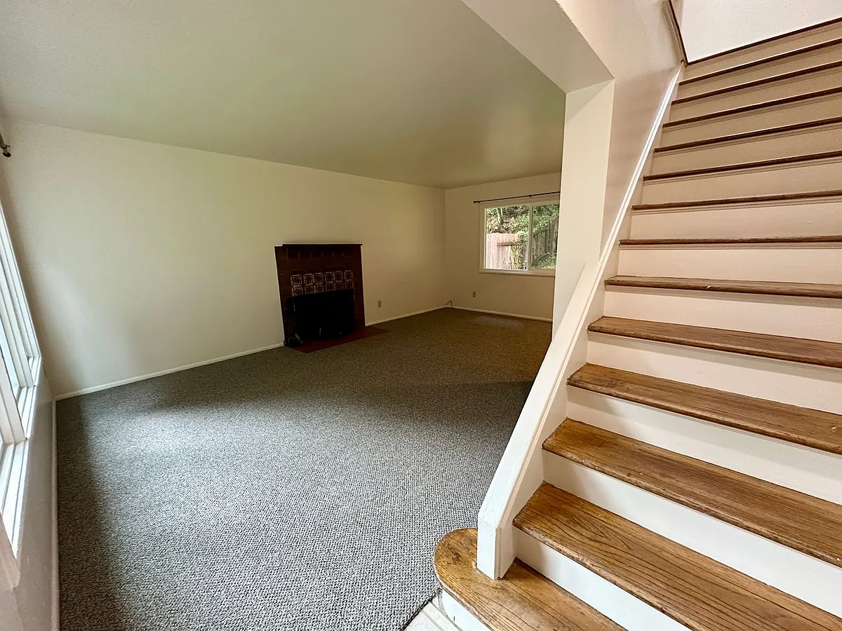Building Photo - 1414 Beverly Dr