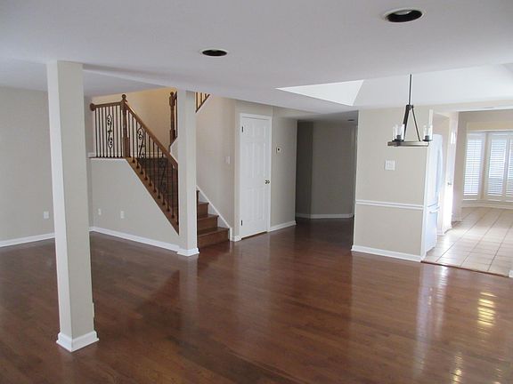 3rd image of 234 Rumford Ct