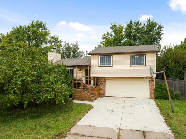 3139 N Rushwood St, Wichita, KS 67226