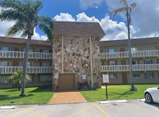 Village Green, Palm Springs, FL 33461