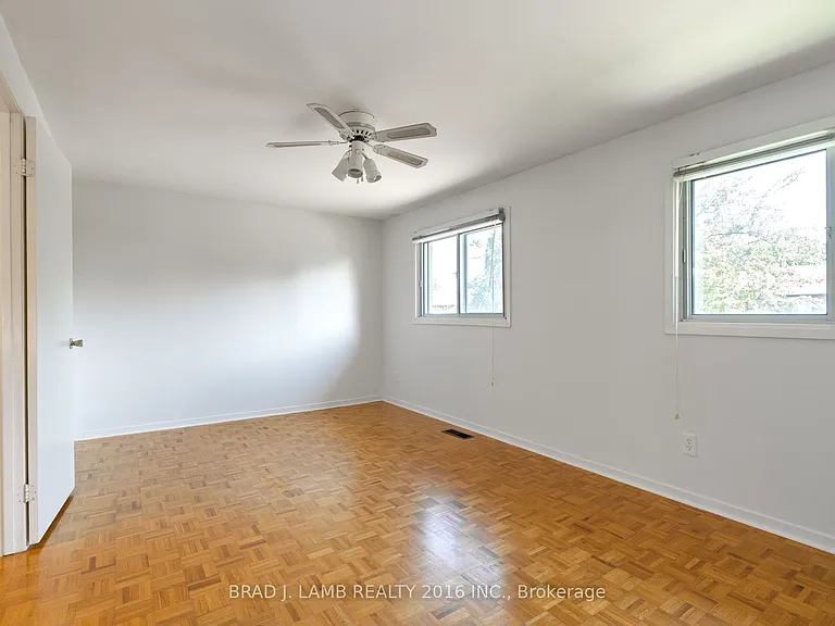 405 Hyacinthe Blvd #Townhouse 12 — Photo 15