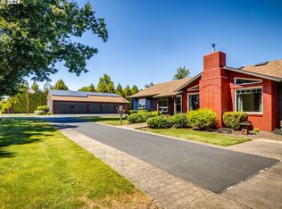 12880 Saunders Ln NE, Hubbard, OR 97032