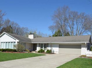 3278 Bitters Ct, Green Bay, WI 54301