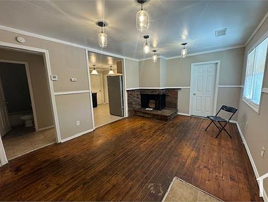 4th image of 2257 Chambers Rd