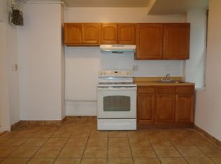 218 E 206th St #2, Bronx, NY 10458