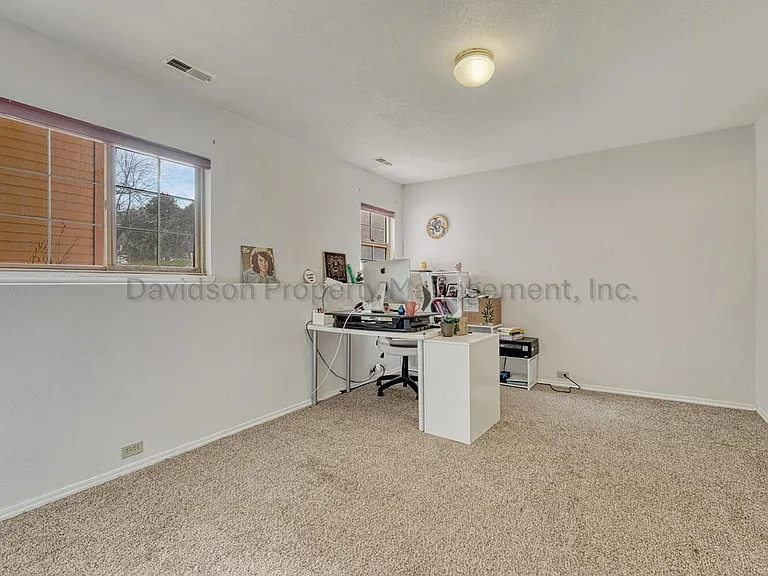1524 Shane Cir — Photo 14