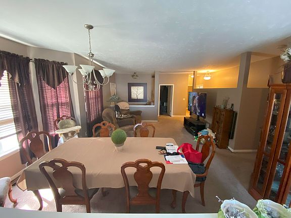 4th image of 3727 Westlake Village Dr