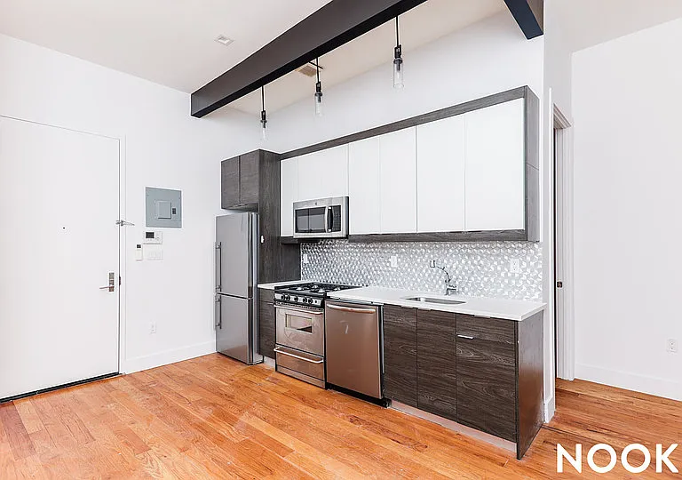 308 Jefferson St #4F — Photo 2