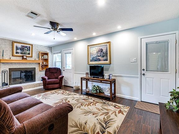 4th image of 1723 Windsor Dr