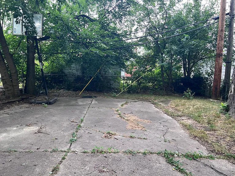 18033 Albion Ave — Photo 33