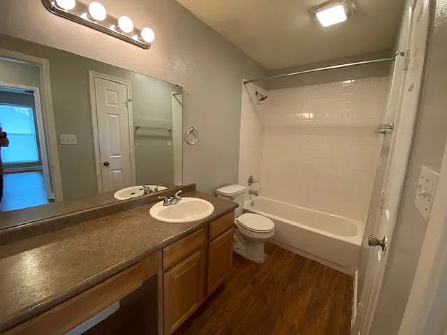 Edinburg Place Apartments - 0307 — Photo 3