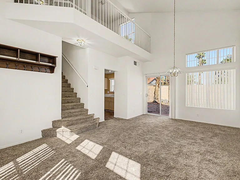2223 Ramsgate Dr — Photo 5