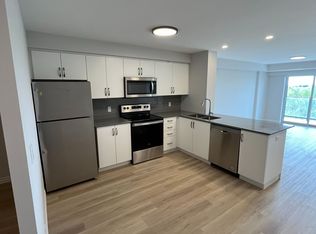 425 Watson Pkwy N #712, Guelph, ON N1E 0T9