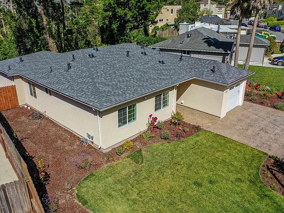 2nd image of 620 Larchmont Dr